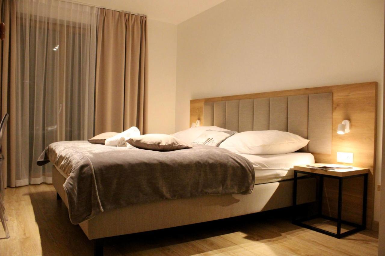 Askana - Basen, Sauny, Jacuzzi Białka Esterno foto