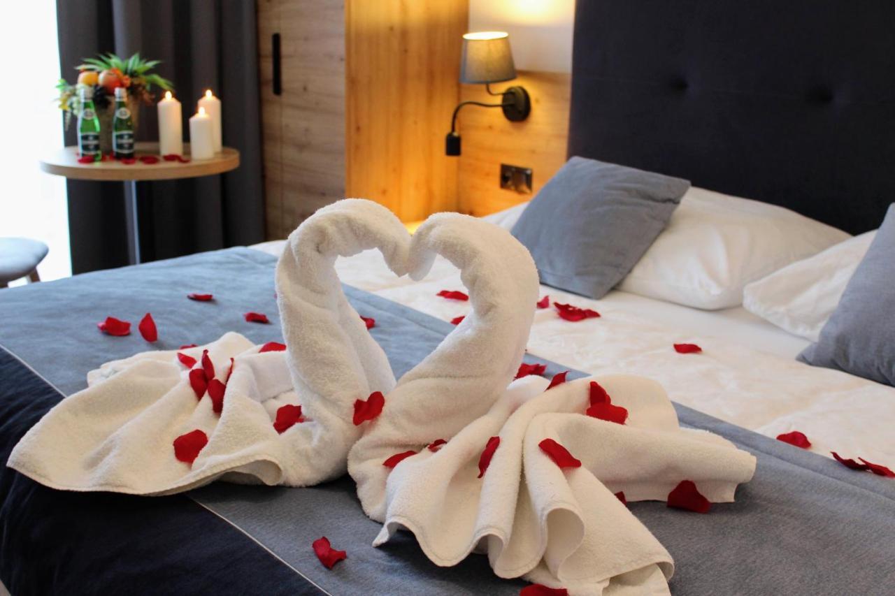 Askana - Basen, Sauny, Jacuzzi Białka Esterno foto